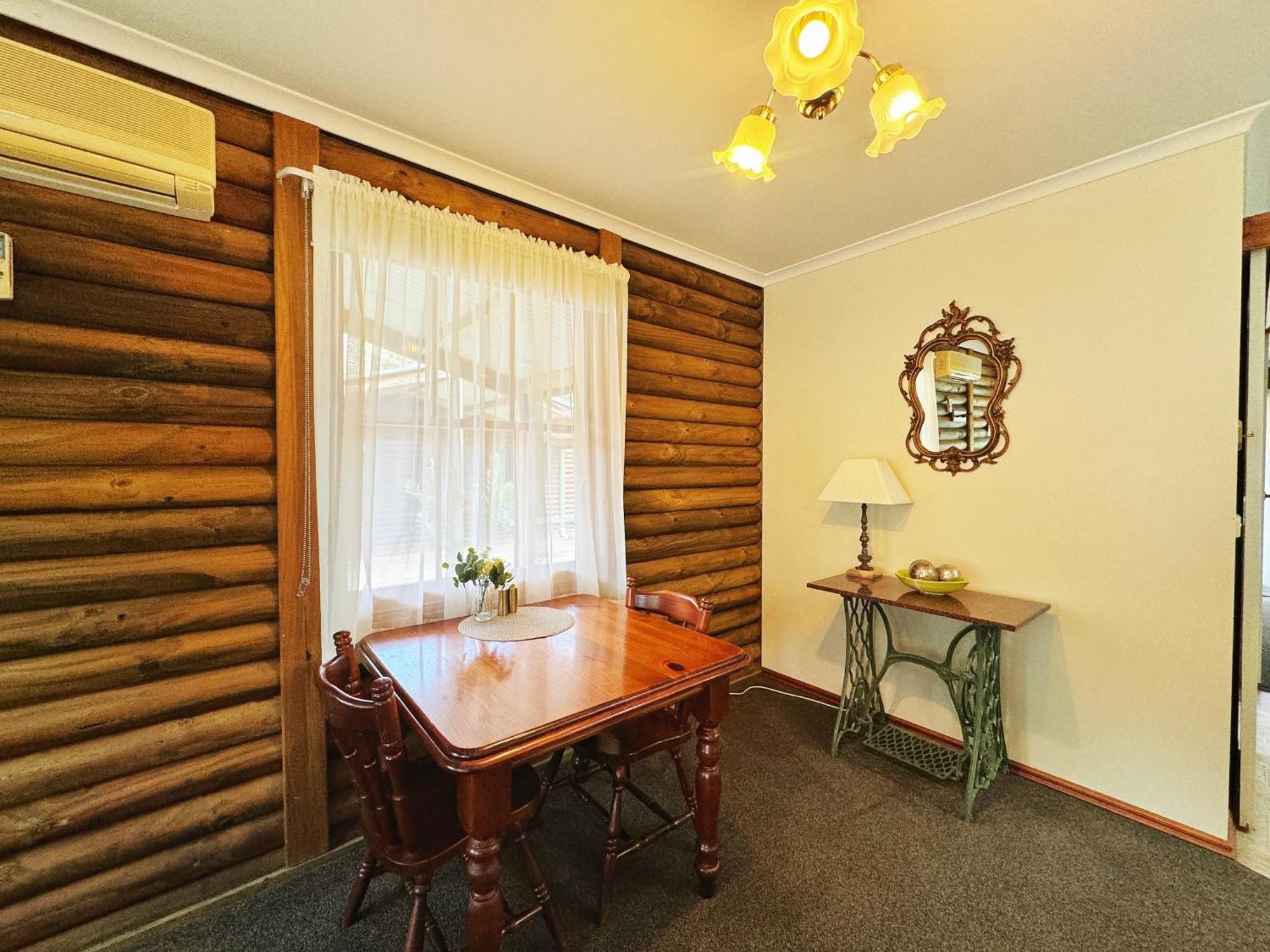 Halls Gap Log Cabins מראה חיצוני תמונה